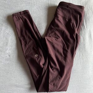 Lululemon Running Leggings 28” w/ Side Pockets and Back Pocket